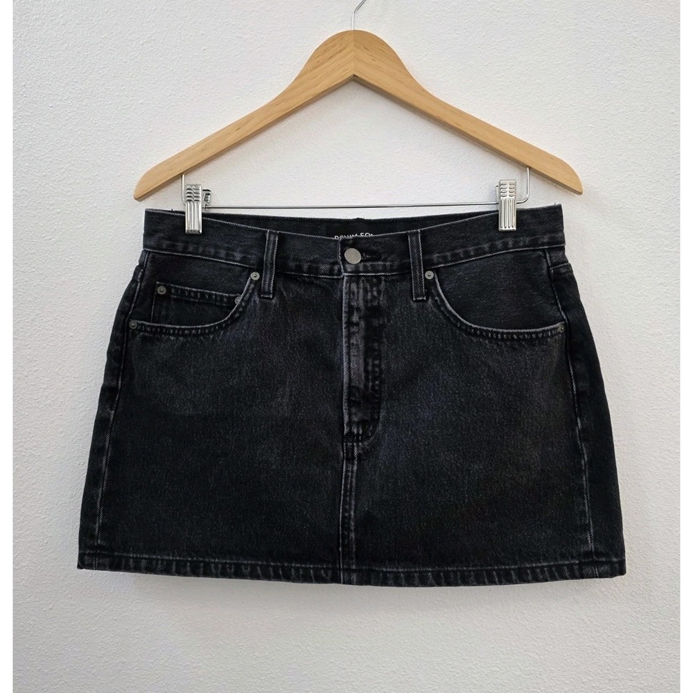 Aritzia Denim Forum The '90s Ricci Skirt Women's Size 30 Black Wash Denim